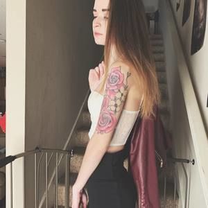 Meet your Posher, Lauren